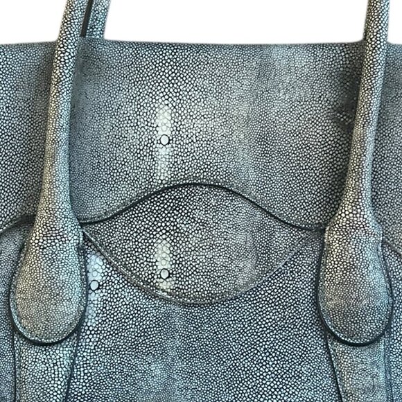 BCBG Black White Stingray Print Leather Handbag Shoulder Bag Designer Tote - Picture 11 of 11